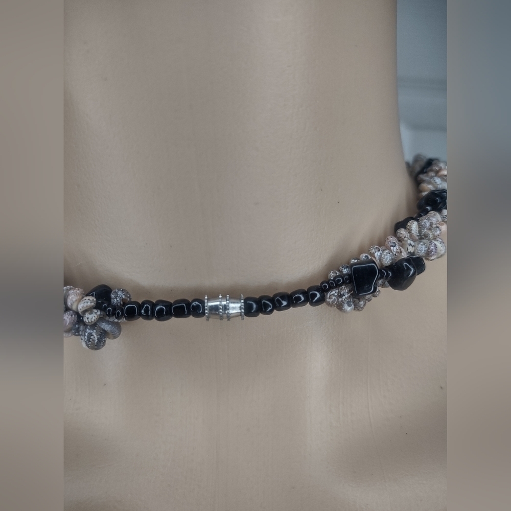 Black & Gray Beaded Statement Necklace Boho Tassel Pendant Fashion Jewelry - Picture 4 of 5